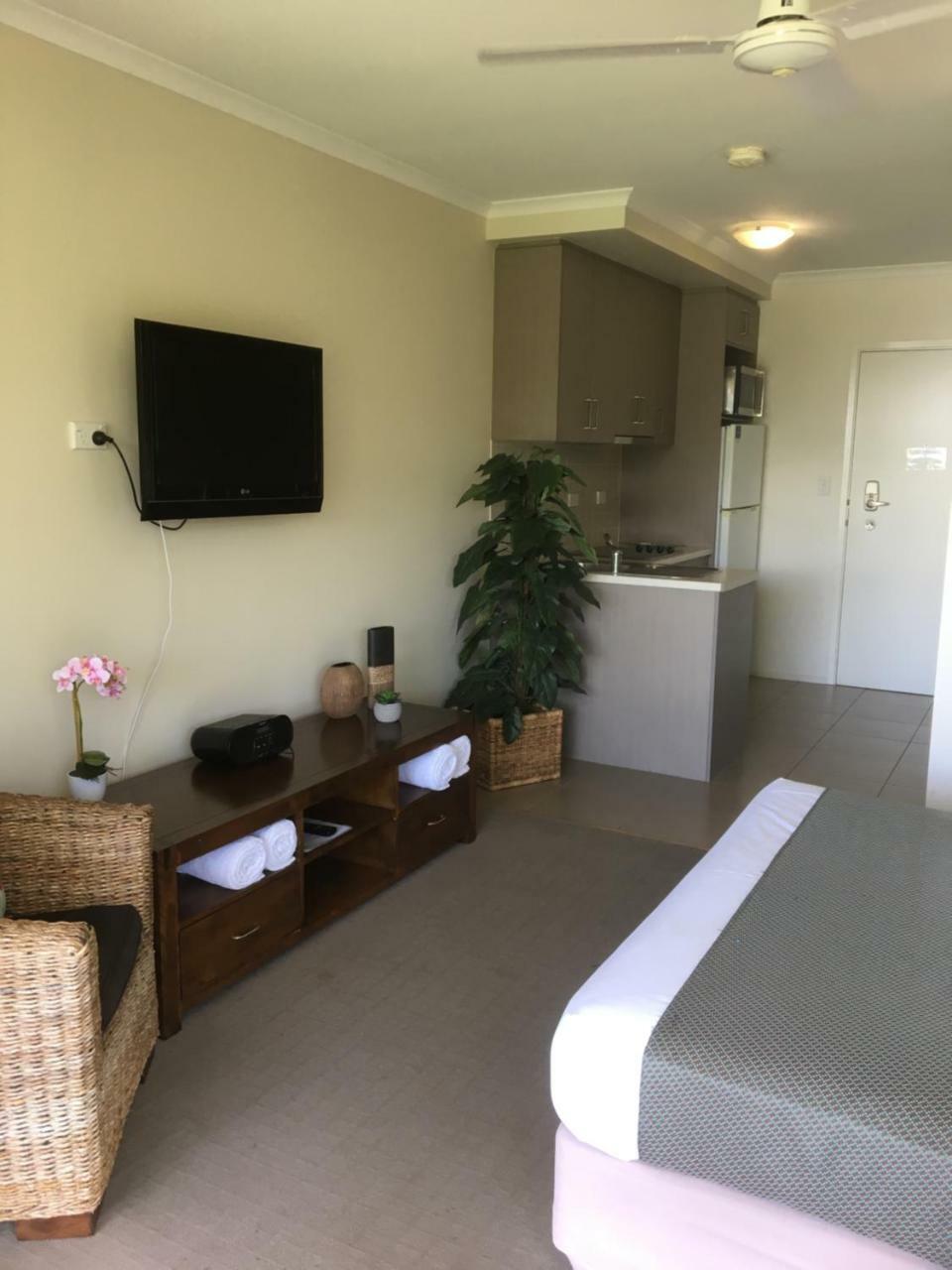 Airlie Central Apartments Airlie Beach Eksteriør bilde