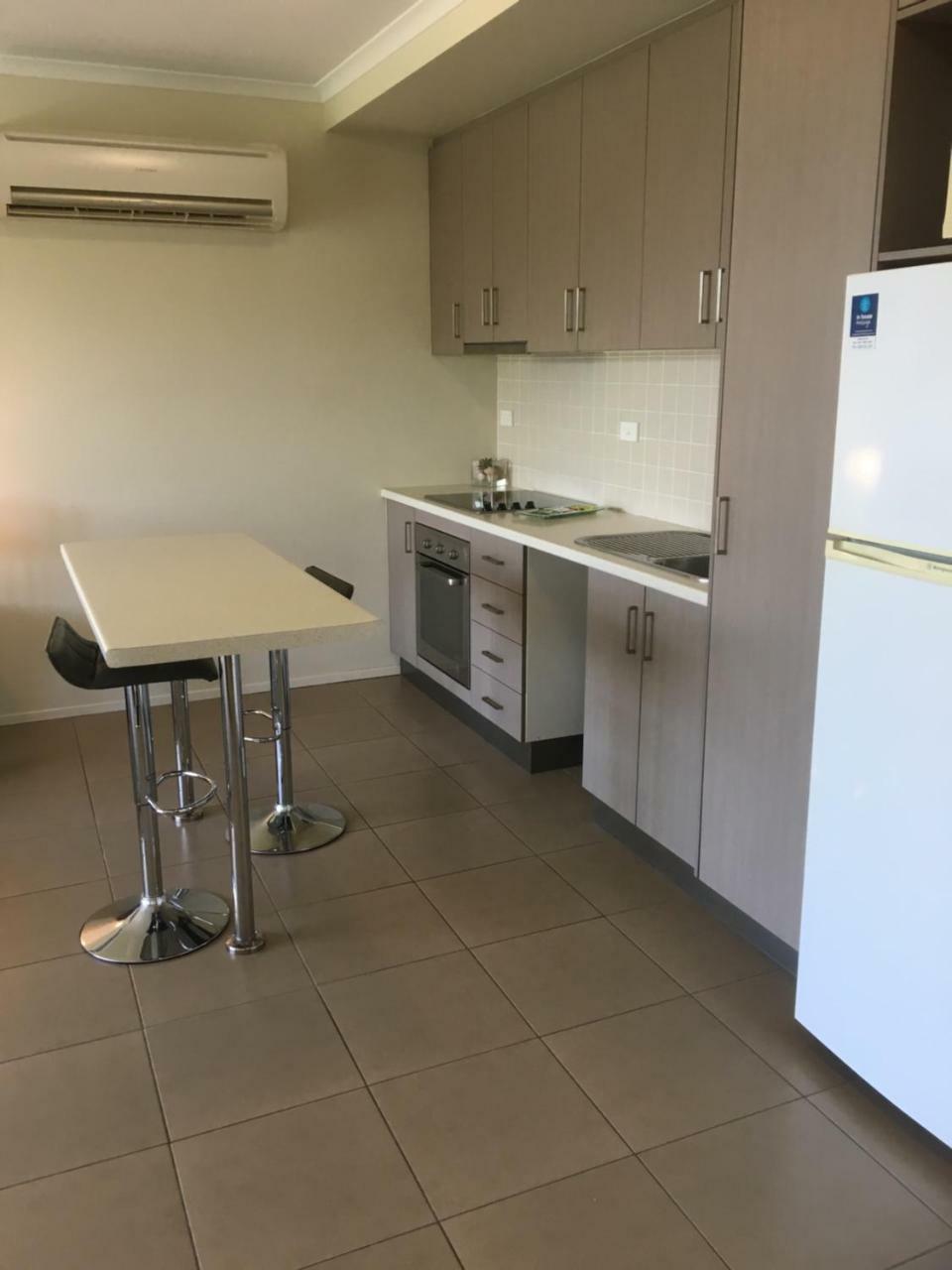 Airlie Central Apartments Airlie Beach Eksteriør bilde